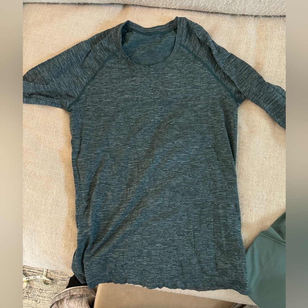 Swiftly long sleeve shirt - lululemon / size 10
